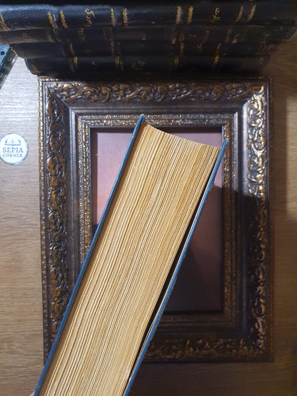 A Treasury of Sherlock Holmes – Sir Arthur Conan Doyle