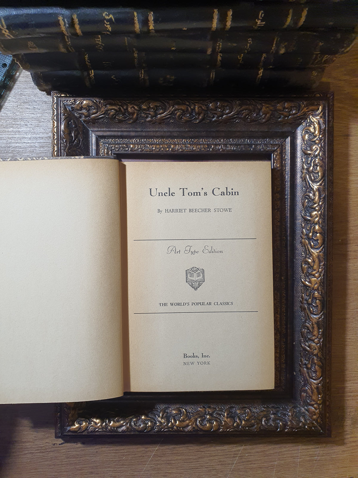 Uncle Tom's Cabin – Harriet Beecher Stowe